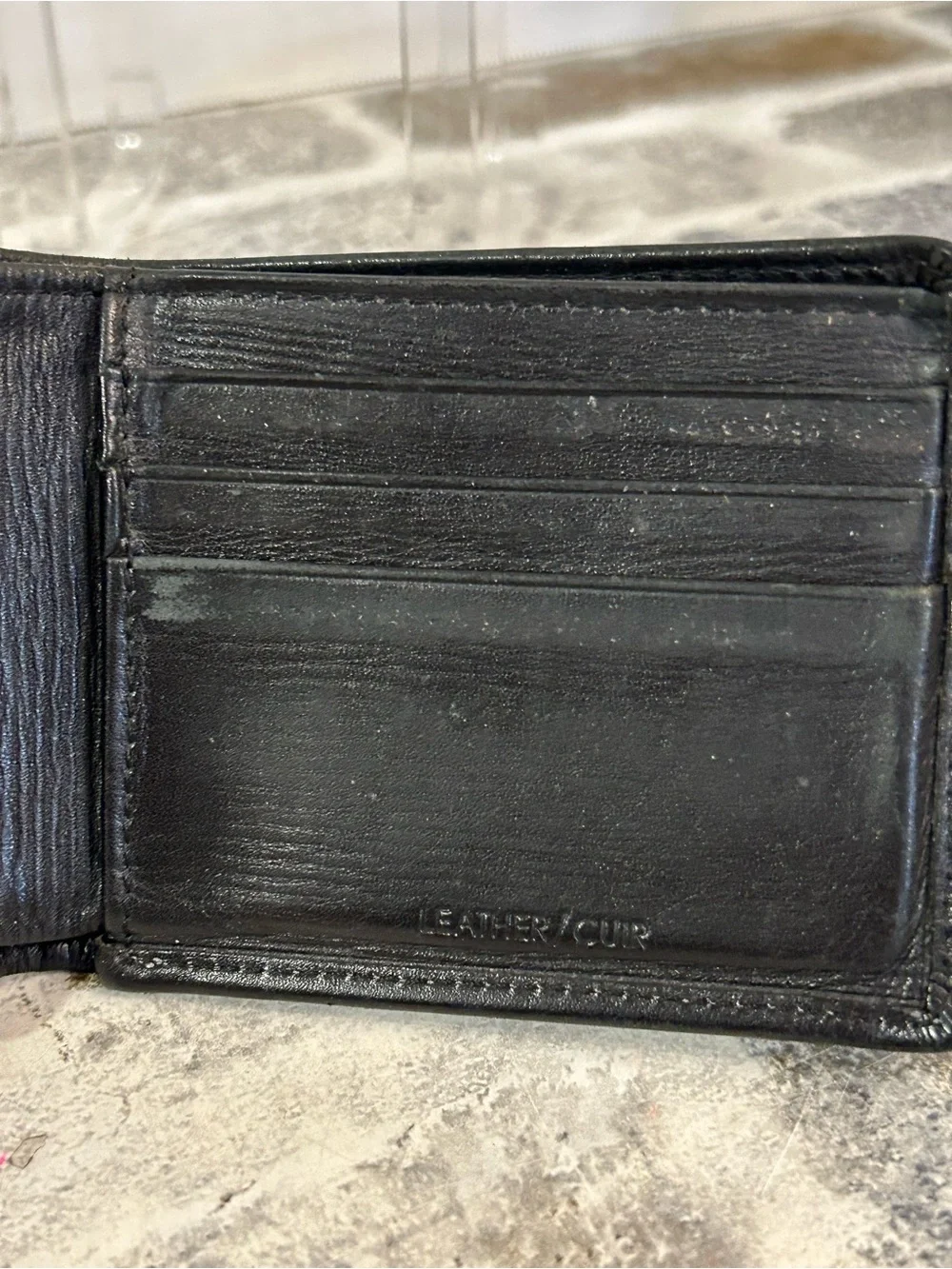 Calvin Klein Black Leather Bifold Card Holder with Stitch Trim